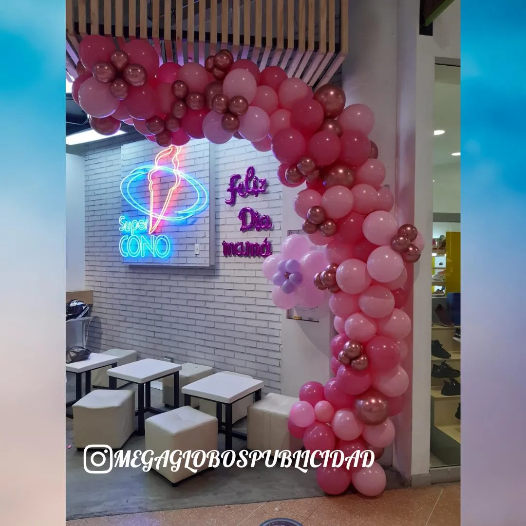 Decoración sorpresa en habitación de hotel en Benidorm